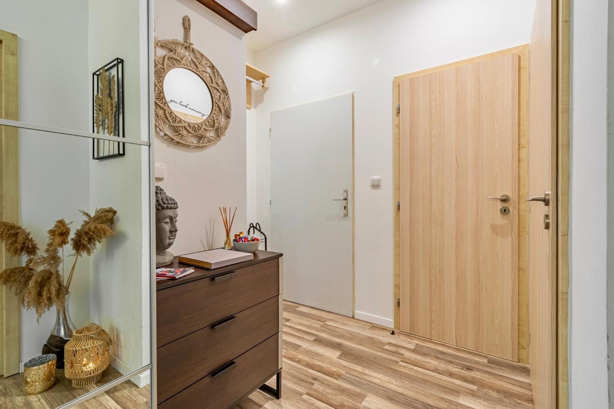 Natural-Style Apartment In The Centre Of Bratislava Exterior photo